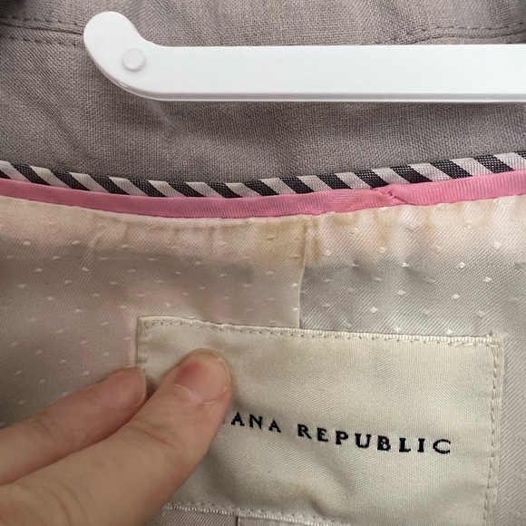 Banana republic grey blazer size 2P - Picture 5 of 5